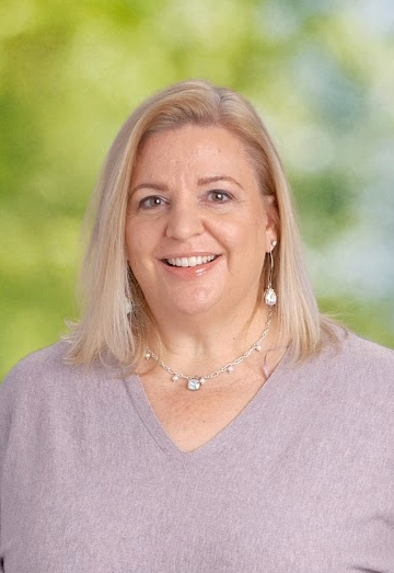 Jana Hernandez Headshot